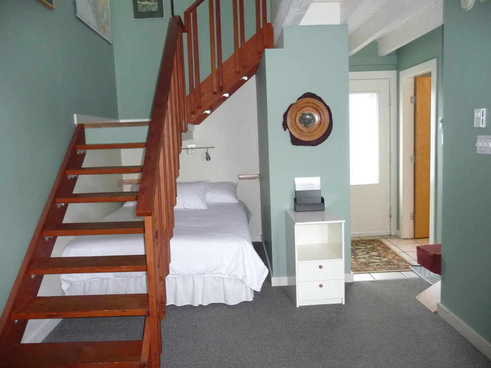 Fred Tibbs Ocean Front Condos Tofino Exterior photo