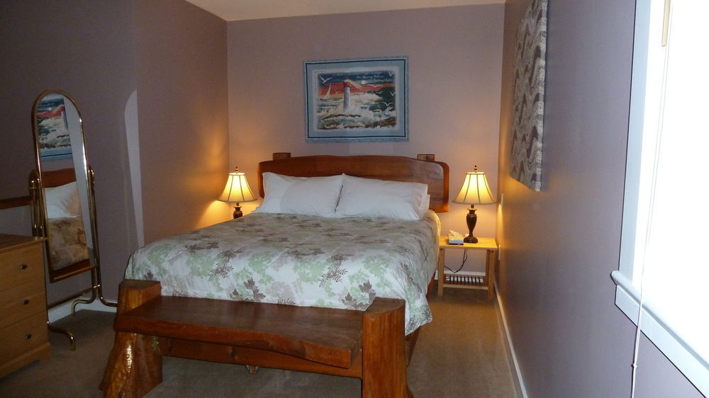 Fred Tibbs Ocean Front Condos Tofino Exterior photo