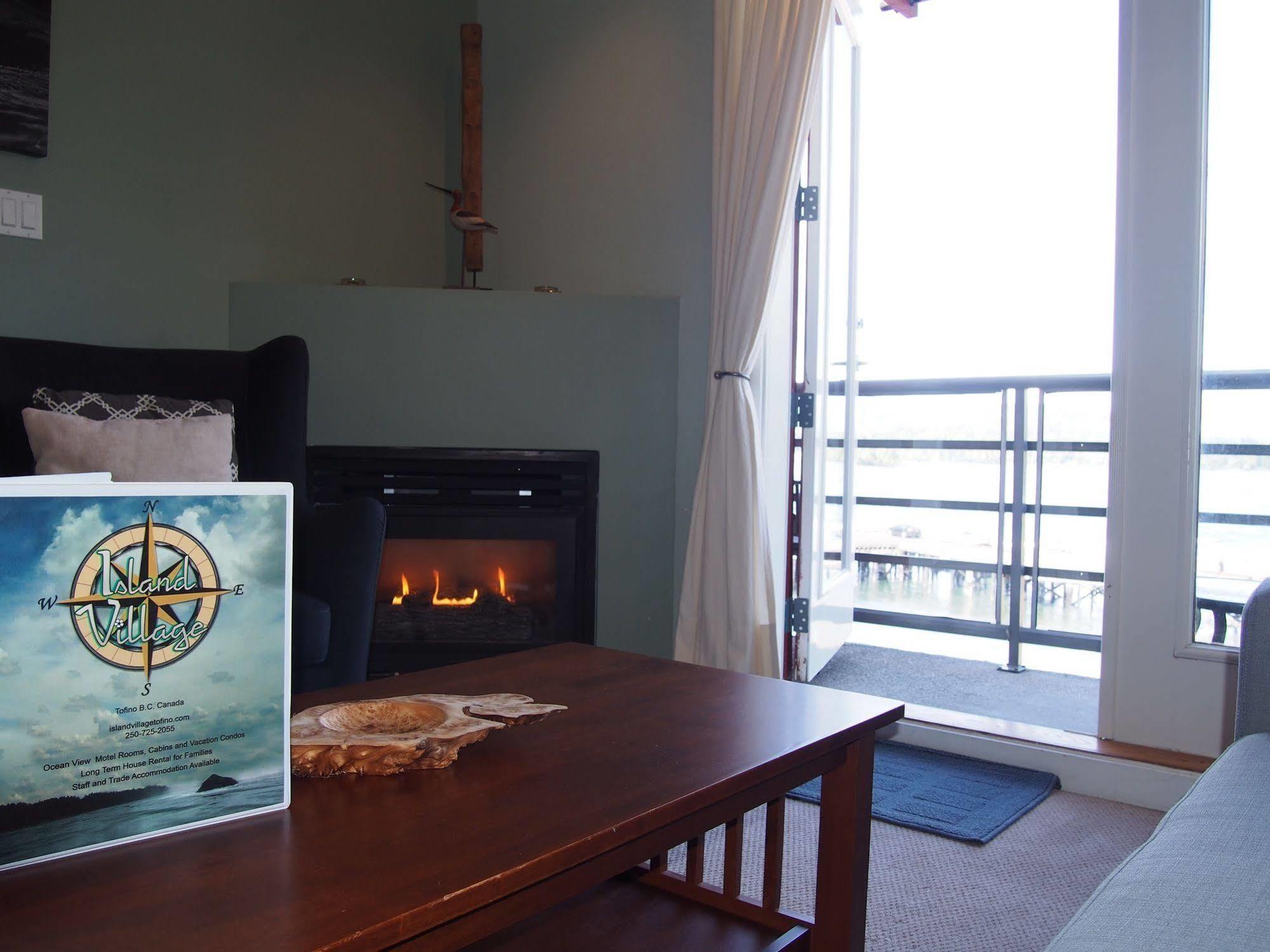 Fred Tibbs Ocean Front Condos Tofino Exterior photo